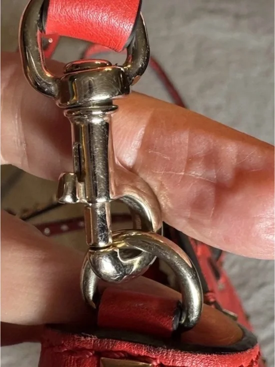 Valentino Garavani Rockstud Medium Red Leather Shoulder/Crossbody/Tote Bag W/COA - Picture 15 of 15